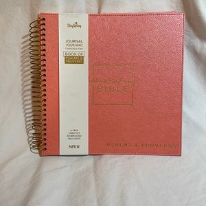 Dayspring NIV - Illustrating Bible - Psalms & Proverbs